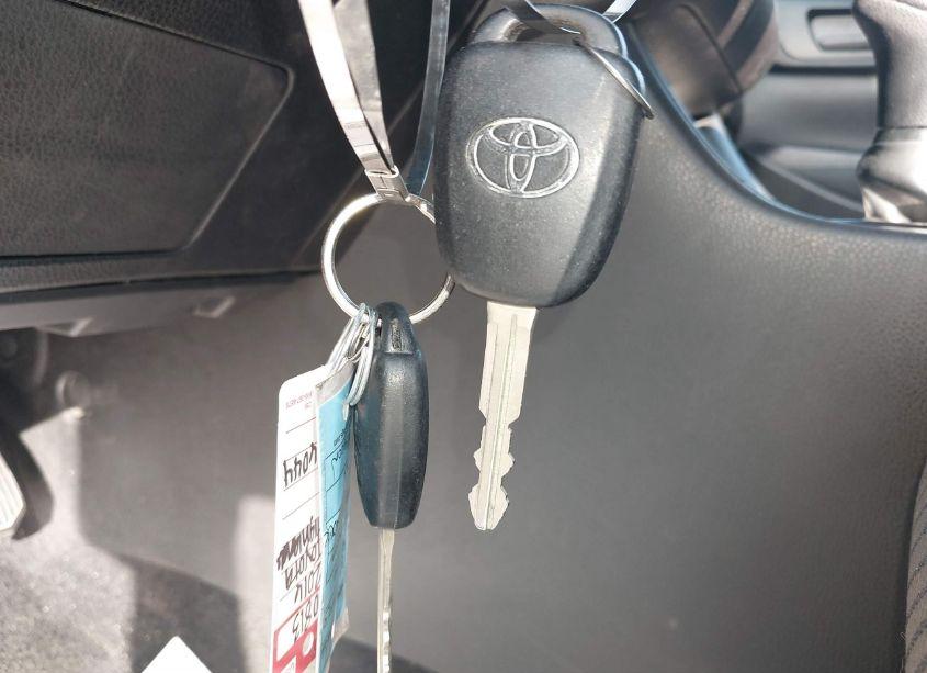 Photo 11 of 2016 Toyota Highlander LE V6 (VIN 5TDZKRFH4GS136044)