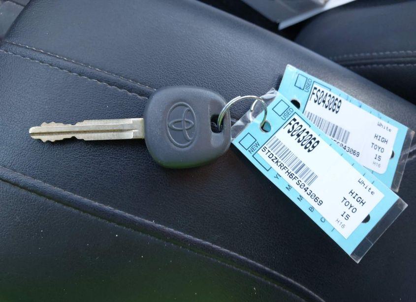 Photo 11 of 2015 Toyota Highlander LE PLUS V6 (VIN 5TDZKRFH6FS043069)