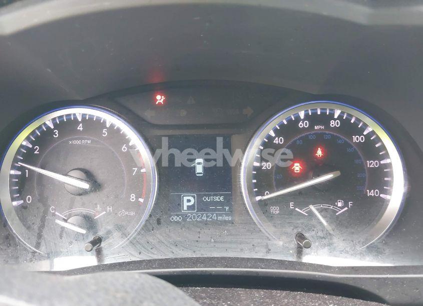 Photo 7 of 2016 Toyota Highlander LE V6 (VIN 5TDZKRFH6GS162855)