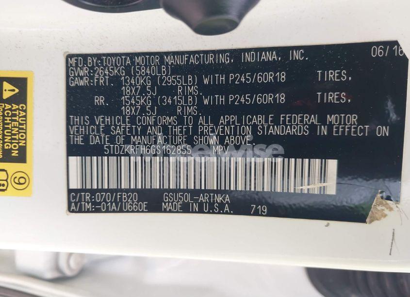 Photo 9 of 2016 Toyota Highlander LE V6 (VIN 5TDZKRFH6GS162855)