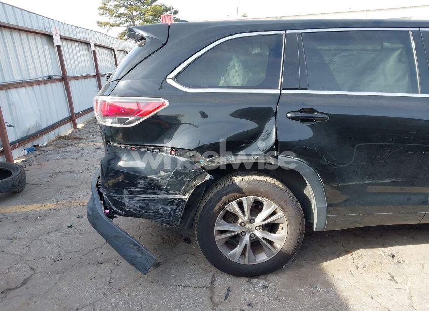 Photo 17 of 2015 Toyota Highlander LE PLUS V6 (VIN 5TDZKRFH7FS055781)