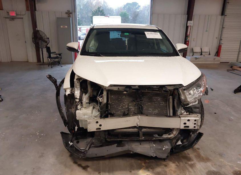 Photo 12 of 2015 Toyota Highlander LE PLUS V6 (VIN 5TDZKRFH7FS103070)