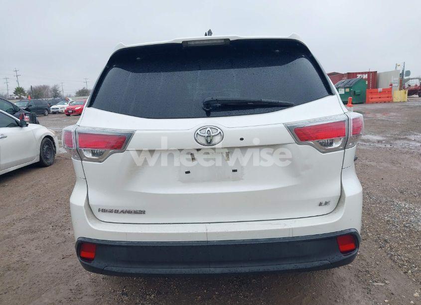 Photo 16 of 2015 Toyota Highlander LE PLUS V6 (VIN 5TDZKRFH7FS112996)