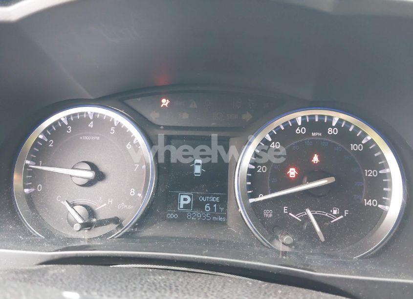 Photo 7 of 2015 Toyota Highlander LE PLUS V6 (VIN 5TDZKRFH7FS112996)