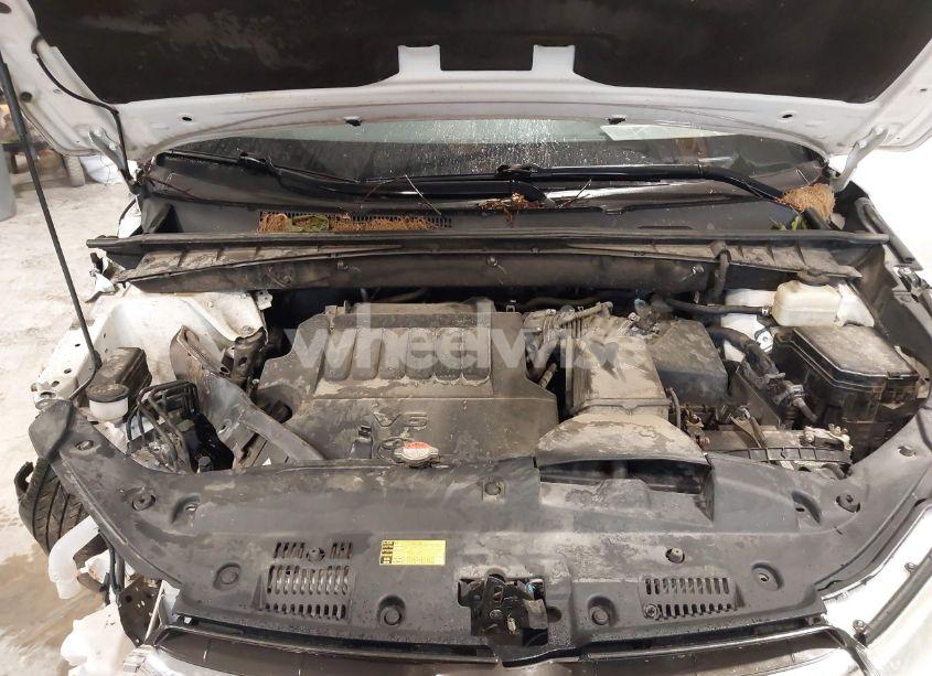 Photo 10 of 2016 Toyota Highlander LE PLUS V6 (VIN 5TDZKRFH8GS158614)