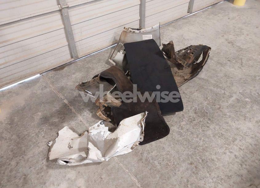 Photo 12 of 2016 Toyota Highlander LE PLUS V6 (VIN 5TDZKRFH8GS158614)