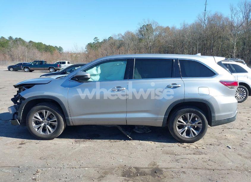 Photo 15 of 2014 Toyota Highlander LE PLUS V6 (VIN 5TDZKRFH9ES029472)