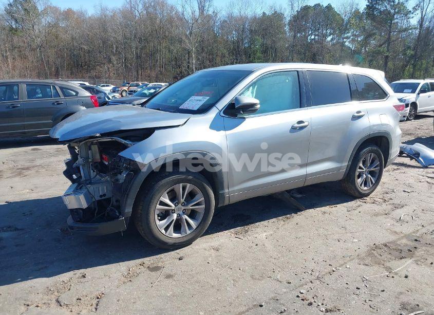 Photo 2 of 2014 Toyota Highlander LE PLUS V6 (VIN 5TDZKRFH9ES029472)