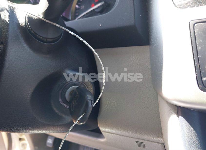 Photo 11 of 2015 Toyota Highlander LE V6 (VIN 5TDZKRFH9FS099524)