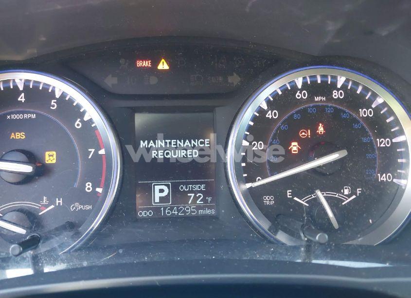 Photo 7 of 2015 Toyota Highlander LE V6 (VIN 5TDZKRFH9FS099524)