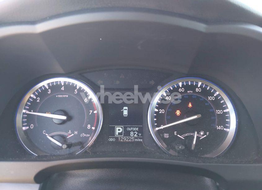 Photo 7 of 2015 Toyota Highlander LE PLUS V6 (VIN 5TDZKRFH9FS117066)