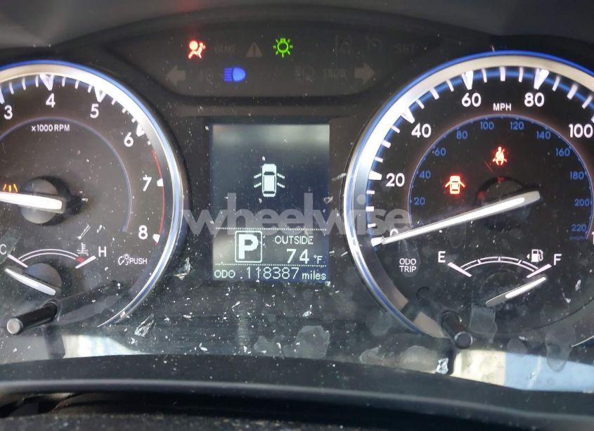 Photo 7 of 2015 Toyota Highlander LE PLUS V6 (VIN 5TDZKRFHXFS112068)