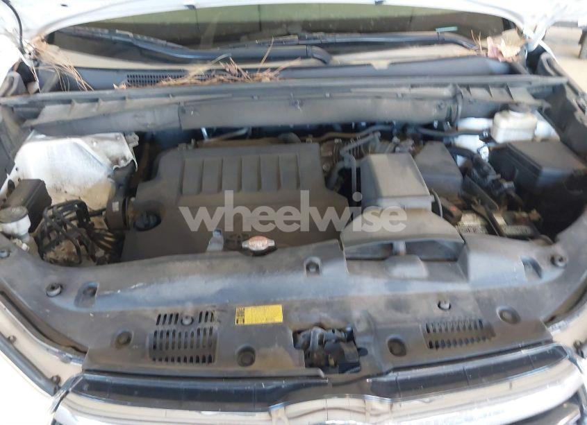 Photo 10 of 2016 Toyota Highlander LE V6 (VIN 5TDZKRFHXGS144567)