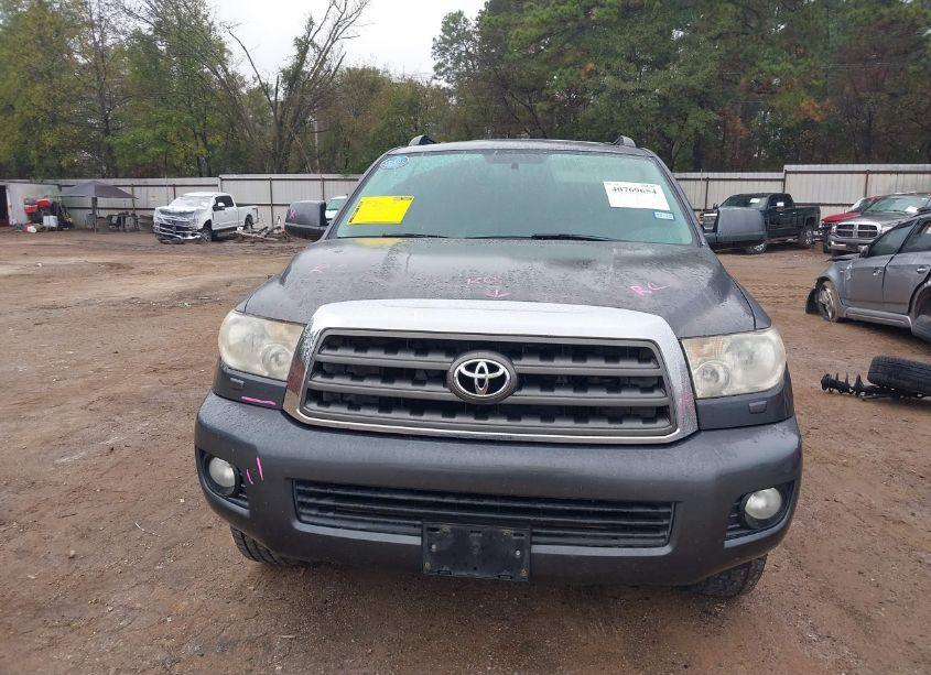 Photo 12 of 2011 Toyota Sequoia SR5 4.6L V8 (VIN 5TDZM5G10BS003066)