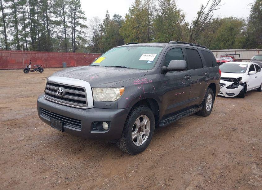 Photo 2 of 2011 Toyota Sequoia SR5 4.6L V8 (VIN 5TDZM5G10BS003066)