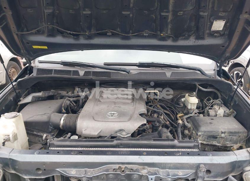 Photo 10 of 2010 Toyota Sequoia SR5 4.6L V8 (VIN 5TDZM5G11AS001275)