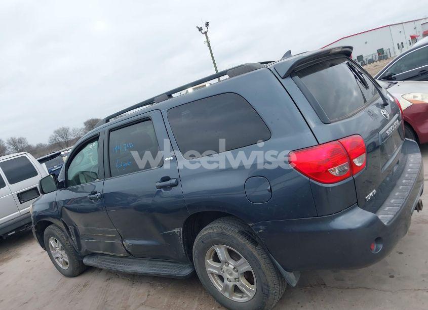 Photo 14 of 2010 Toyota Sequoia SR5 4.6L V8 (VIN 5TDZM5G11AS001275)