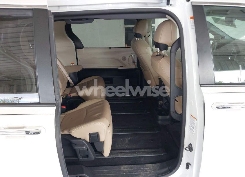 Photo 8 of 2021 Toyota Sienna LIMITED (VIN 5TDZRKEC0MS026922)