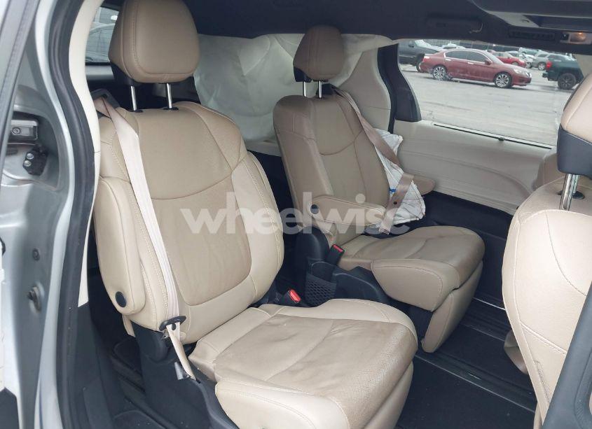 Photo 8 of 2021 Toyota Sienna LIMITED (VIN 5TDZRKEC0MS068099)