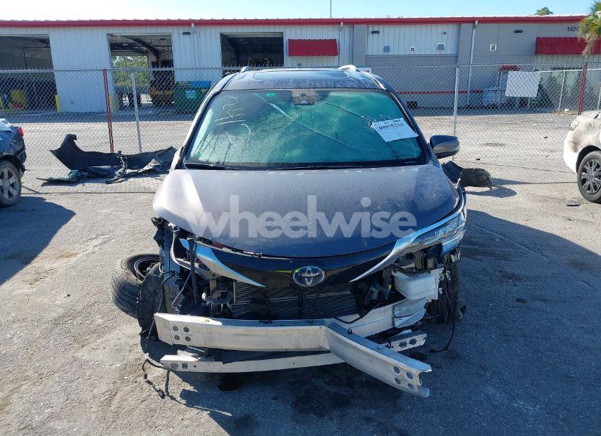 Photo 12 of 2023 Toyota Sienna LIMITED (VIN 5TDZRKEC2PS153417)