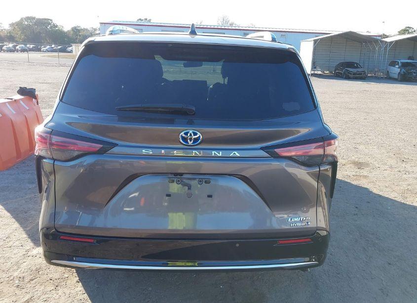 Photo 16 of 2023 Toyota Sienna LIMITED (VIN 5TDZRKEC2PS170864)