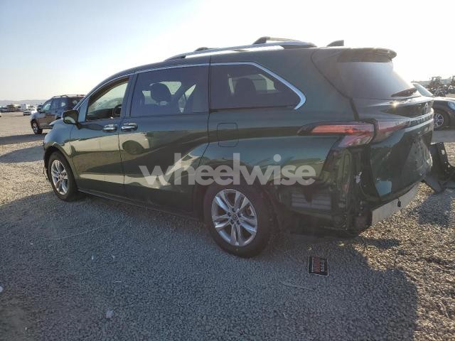 Photo 7 of 2022 TOYOTA SIENNA LIMITED (VIN 5TDZRKEC3NS081320)