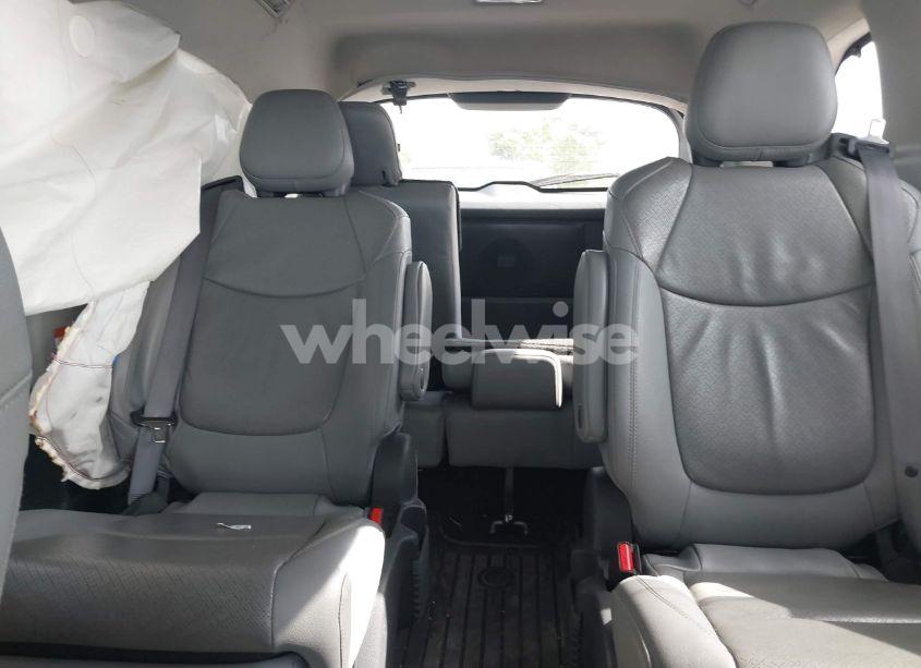 Photo 8 of 2022 Toyota Sienna LIMITED (VIN 5TDZRKEC3NS083956)