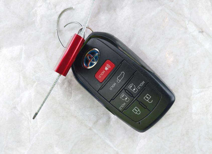 Photo 11 of 2022 Toyota Sienna LIMITED (VIN 5TDZRKEC3NS095556)