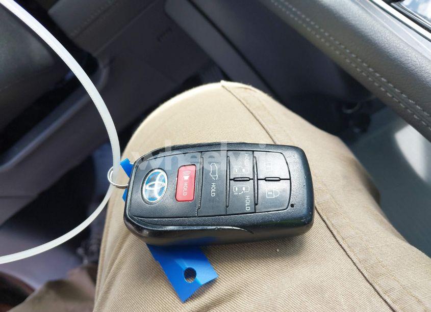 Photo 11 of 2021 Toyota Sienna LIMITED (VIN 5TDZRKEC7MS001242)