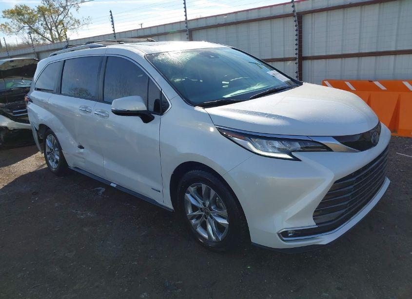2021 Toyota Sienna LIMITED (VIN 5TDZRKEC7MS038159) main photo