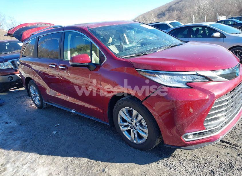 2024 Toyota Sienna LIMITED (VIN 5TDZRKEC7RS215946) main photo