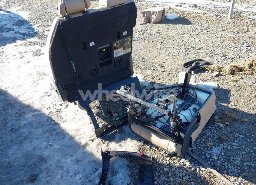 Photo 18 of 2024 Toyota Sienna LIMITED (VIN 5TDZRKEC7RS215946)