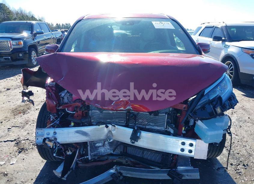 Photo 13 of 2025 Toyota Sienna LIMITED (VIN 5TDZRKEC8SS229392)