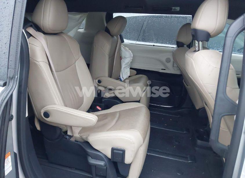 Photo 8 of 2022 Toyota Sienna LIMITED (VIN 5TDZRKECXNS075255)