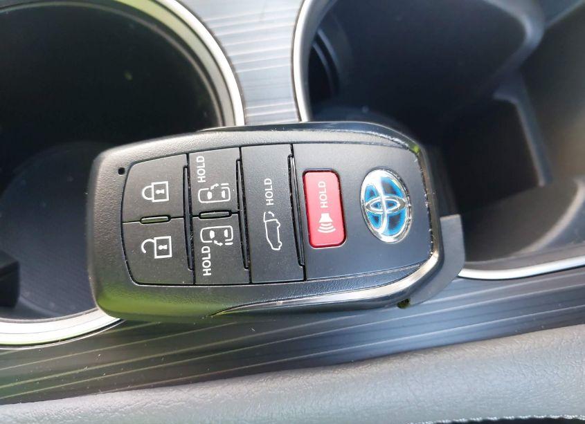 Photo 11 of 2024 Toyota Sienna LIMITED (VIN 5TDZSKFC0RS152806)