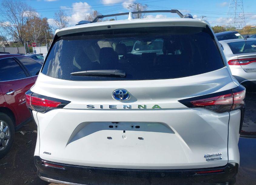 Photo 16 of 2024 Toyota Sienna LIMITED (VIN 5TDZSKFC0RS152806)