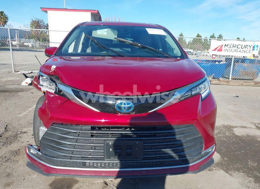 Photo 12 of 2022 Toyota Sienna LIMITED (VIN 5TDZSKFC2NS073051)