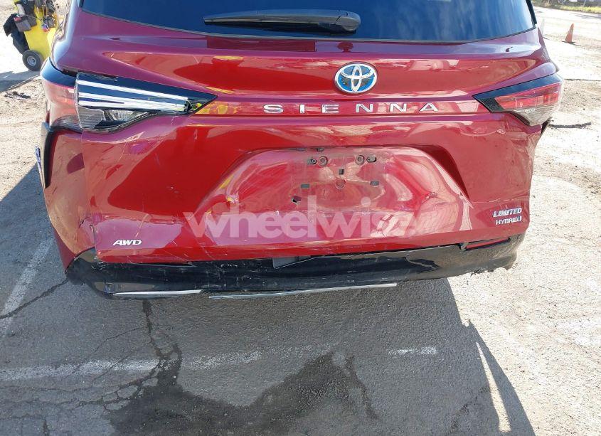 Photo 6 of 2022 Toyota Sienna LIMITED (VIN 5TDZSKFC2NS073051)