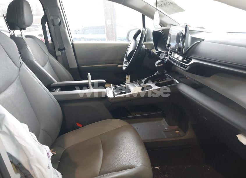 Photo 5 of 2022 Toyota Sienna LIMITED (VIN 5TDZSKFC4NS045056)