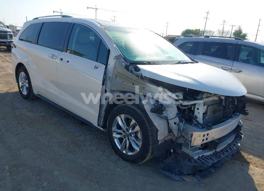 2021 Toyota Sienna LIMITED (VIN 5TDZSKFC5MS032668) main photo