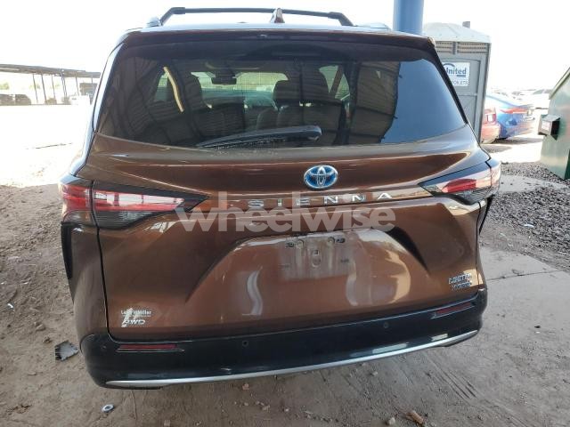Photo 13 of 2023 TOYOTA SIENNA LIMITED (VIN 5TDZSKFC6PS107995)