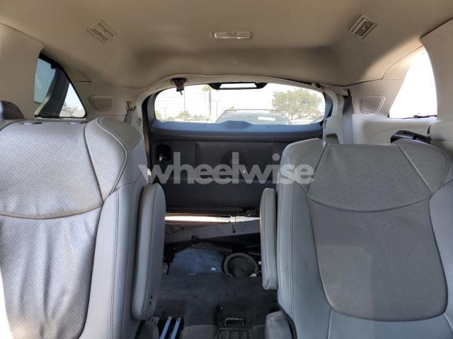 Photo 11 of 2023 TOYOTA SIENNA LIMITED (VIN 5TDZSKFC7PS090348)