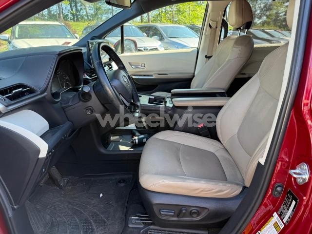 Photo 2 of 2022 TOYOTA SIENNA LIMITED (VIN 5TDZSKFC9NS062998)