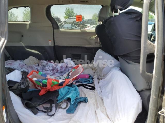 Photo 8 of 2021 TOYOTA SIENNA LIMITED (VIN 5TDZSKFCXMS004655)
