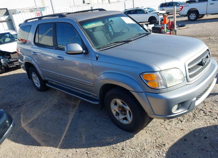 2002 Toyota Sequoia SR5 V8 (VIN 5TDZT34A02S090592) main photo