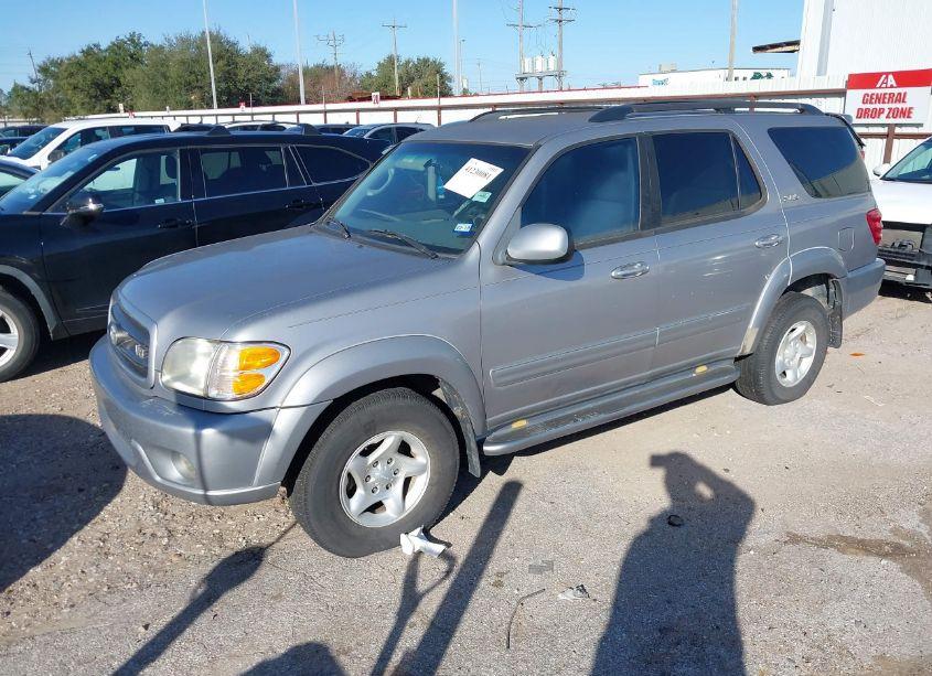 Photo 2 of 2002 Toyota Sequoia SR5 V8 (VIN 5TDZT34A02S090592)