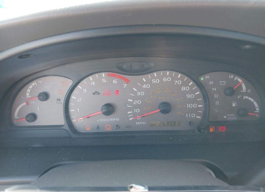 Photo 7 of 2002 Toyota Sequoia SR5 V8 (VIN 5TDZT34A02S090592)