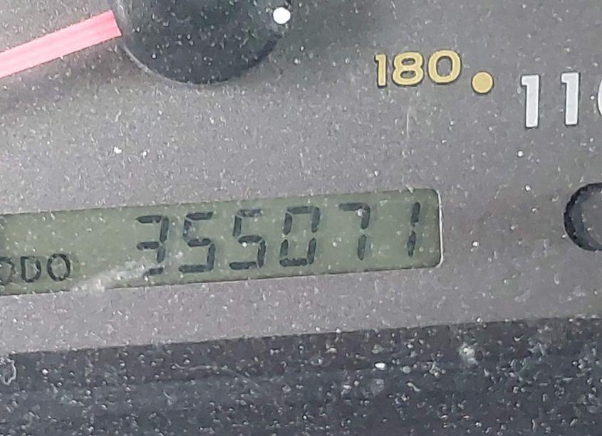 Photo 7 of 2003 Toyota Sequoia SR5 V8 (VIN 5TDZT34A03S189561)