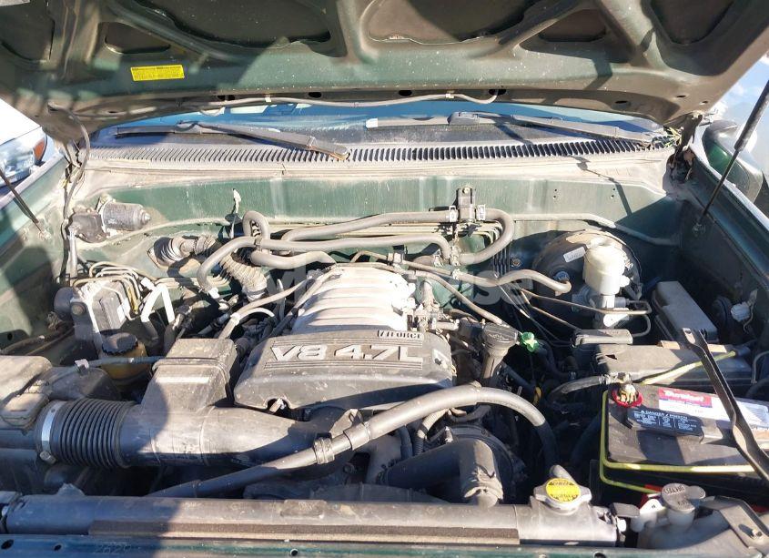 Photo 10 of 2004 Toyota Sequoia SR5 V8 (VIN 5TDZT34A04S207073)