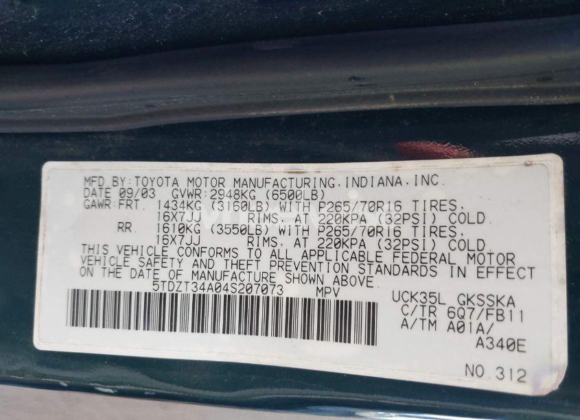 Photo 9 of 2004 Toyota Sequoia SR5 V8 (VIN 5TDZT34A04S207073)